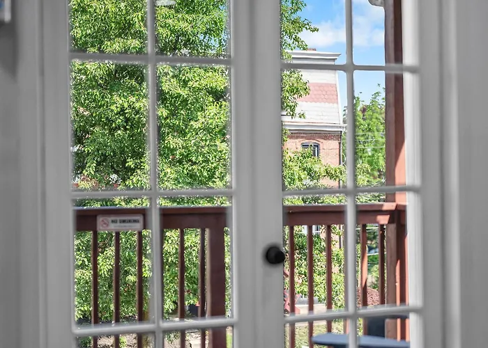 Shadyside, 3b Modern And Stylish Private Bedroom With Shared Bathroom And Free Parking * Pittsburgh